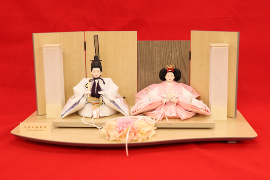 親王飾り雛人形(62cm×30cm×28cm)