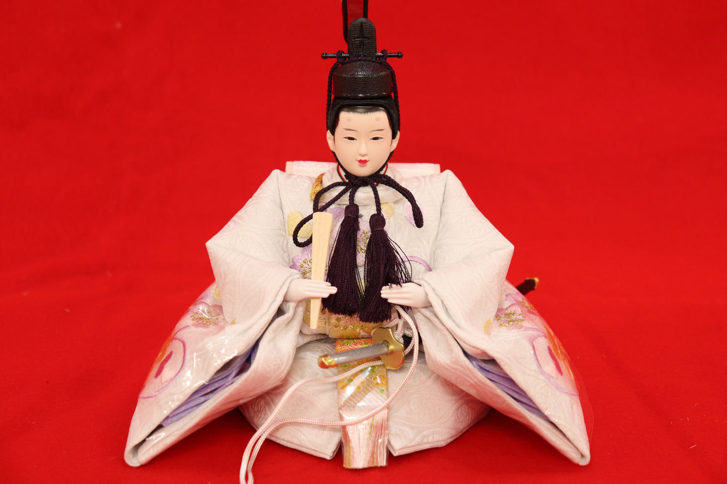 親王飾り雛人形(62cmx30cmx28cm)