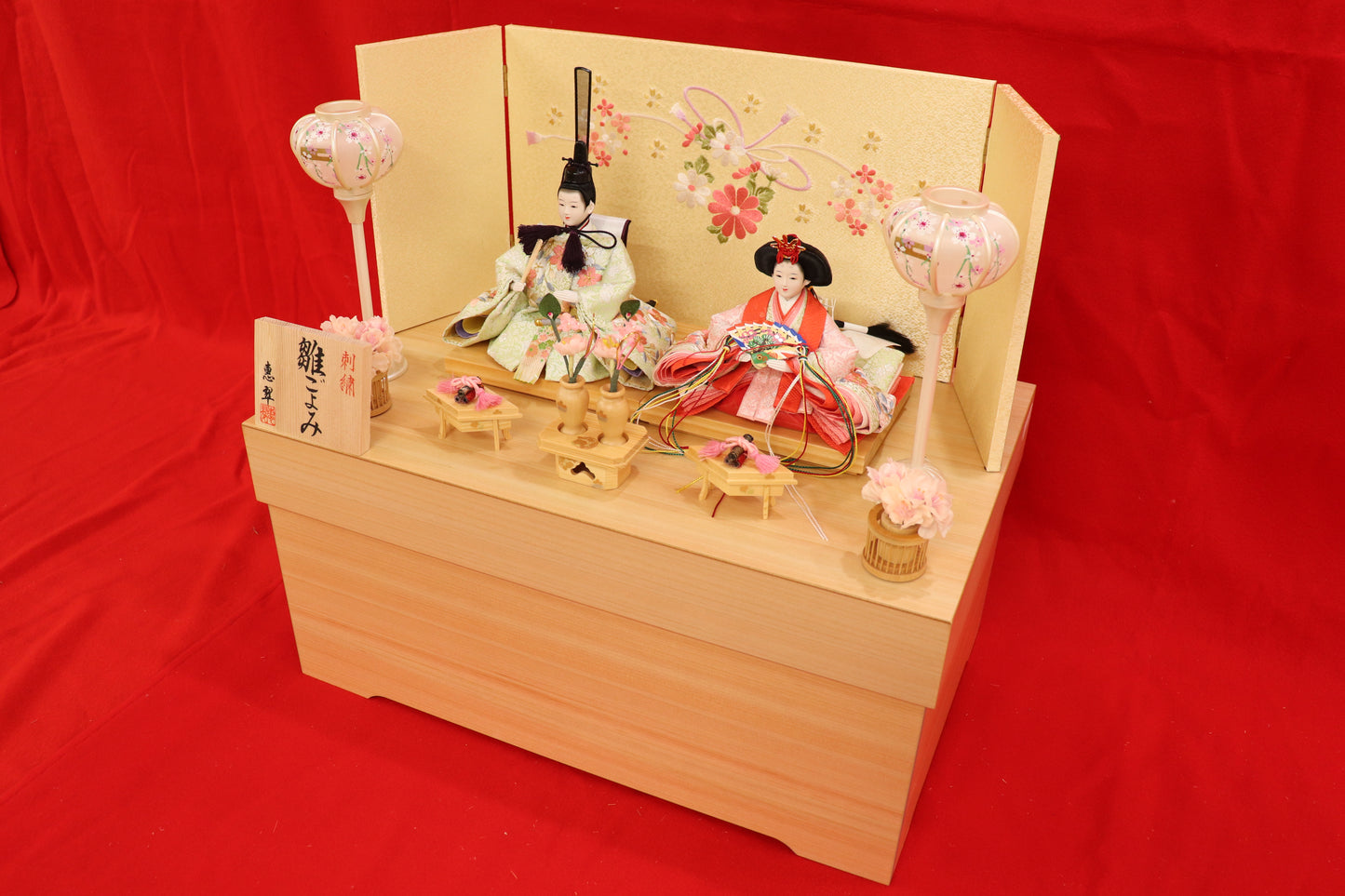 収納親王飾り雛人形セット(55cmx33cmx49cm)