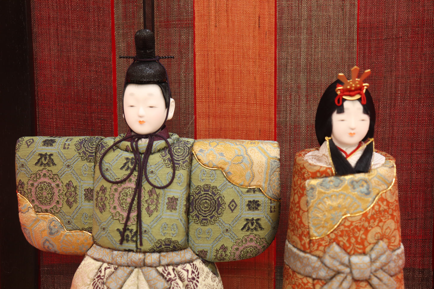 木目込み 親王飾り雛人形セット(32cmx23cmx70cm)