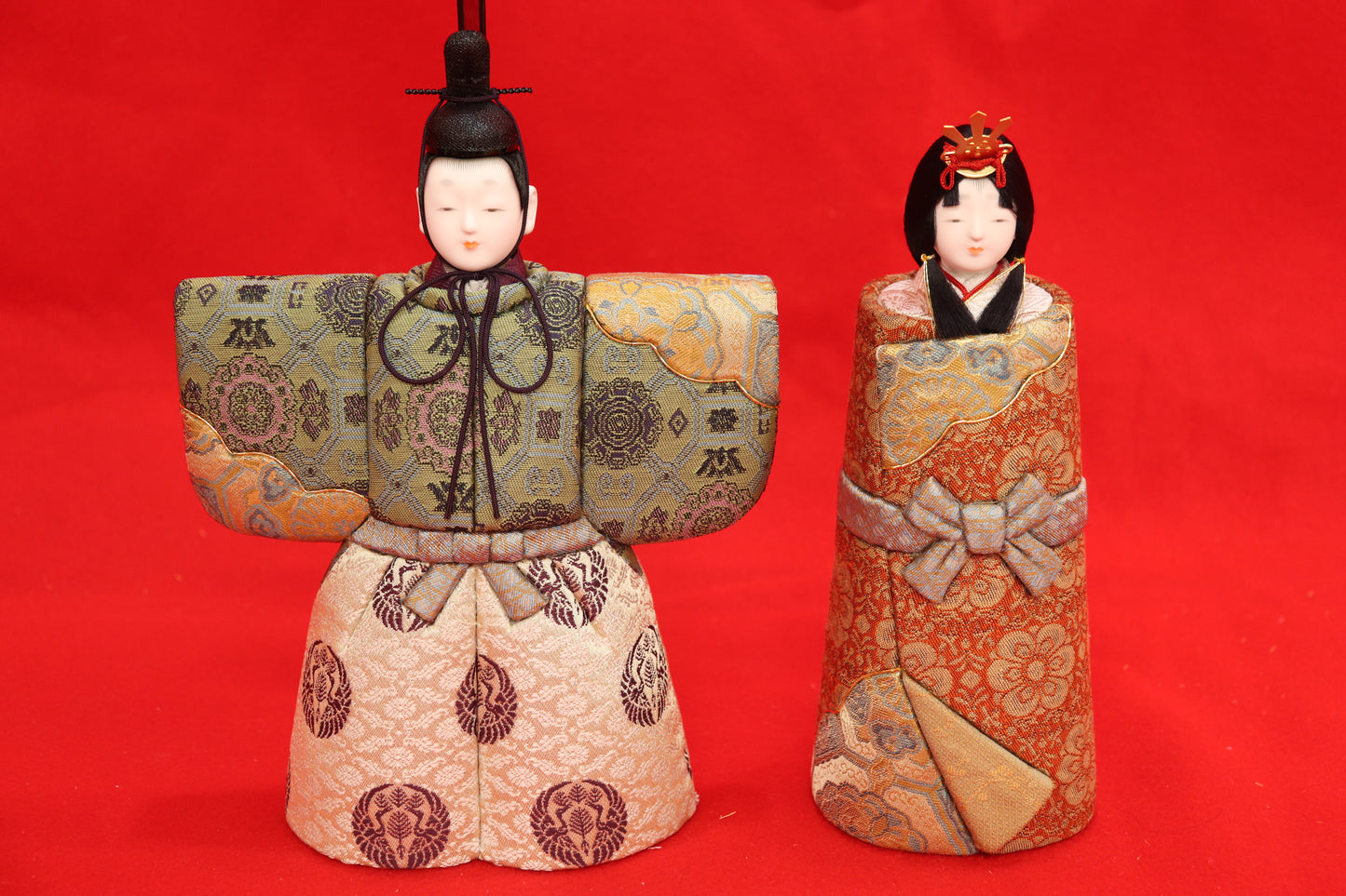 木目込み 親王飾り雛人形セット(32cmx23cmx70cm)