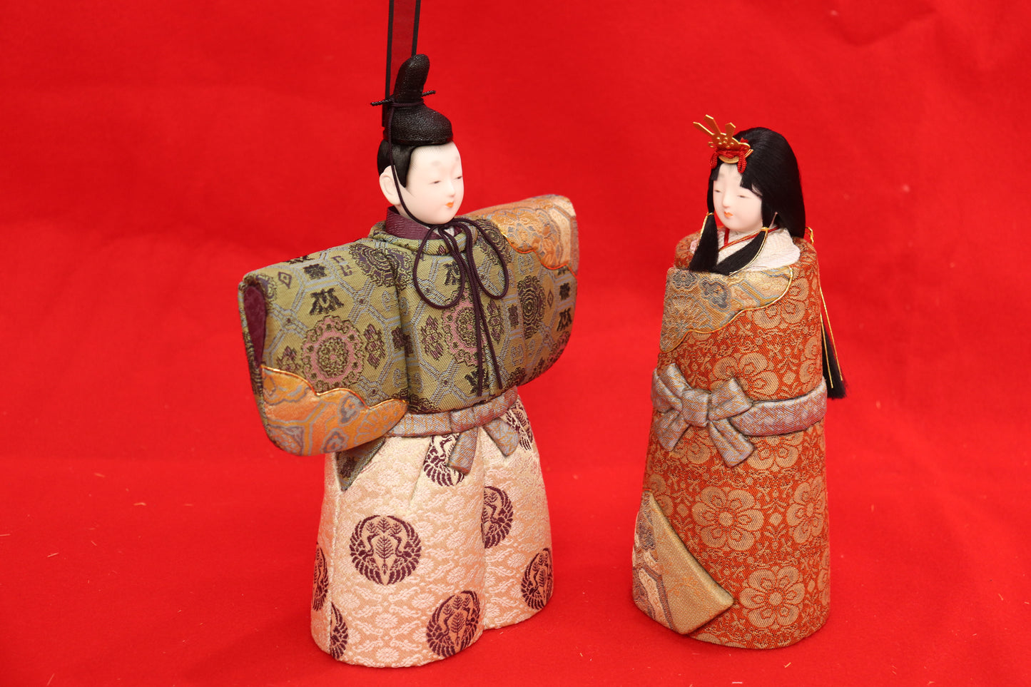木目込み 親王飾り雛人形セット(32cmx23cmx70cm)