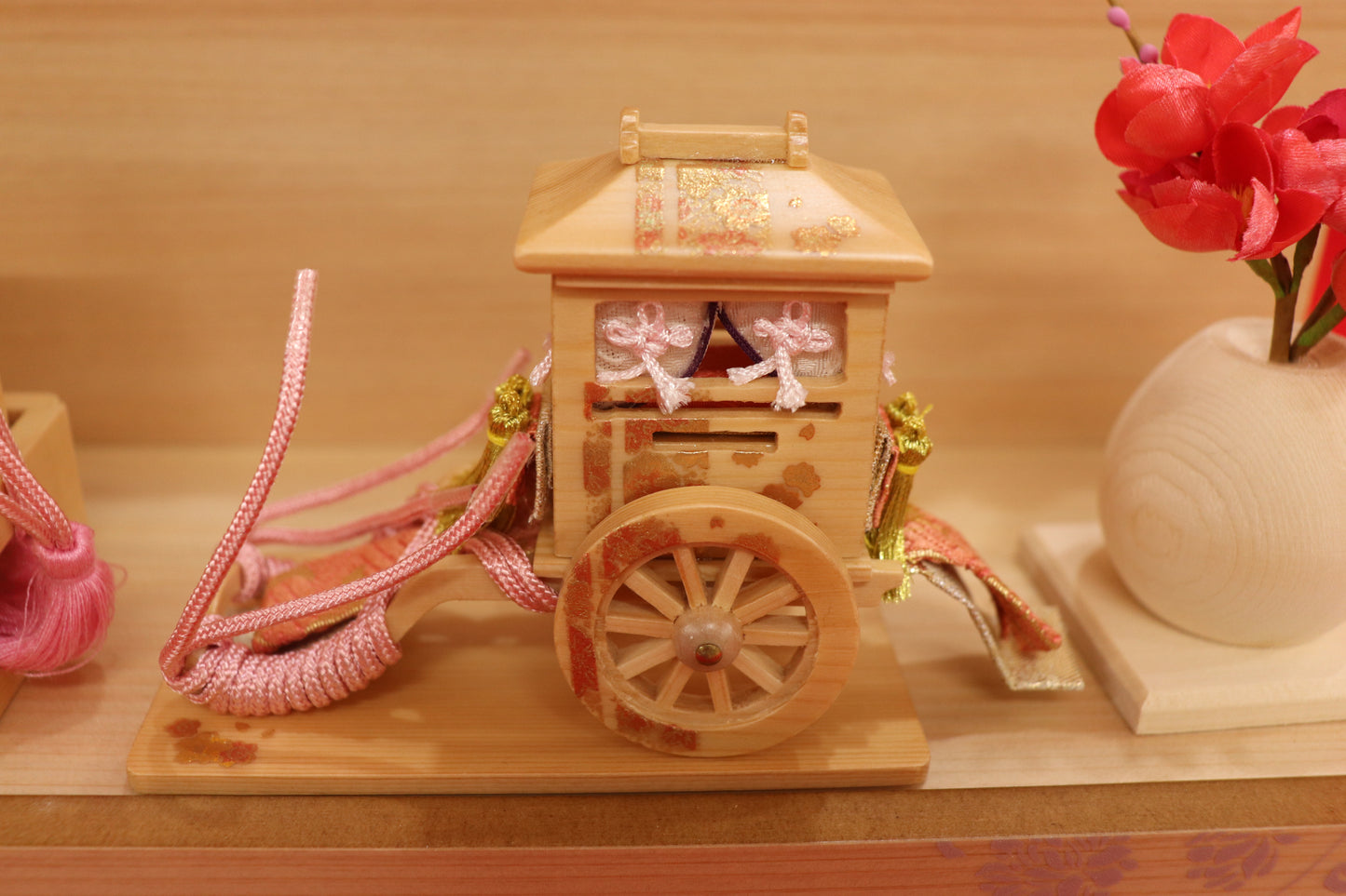 収納五人飾り雛人形セット(50cmx47cmx54cm)