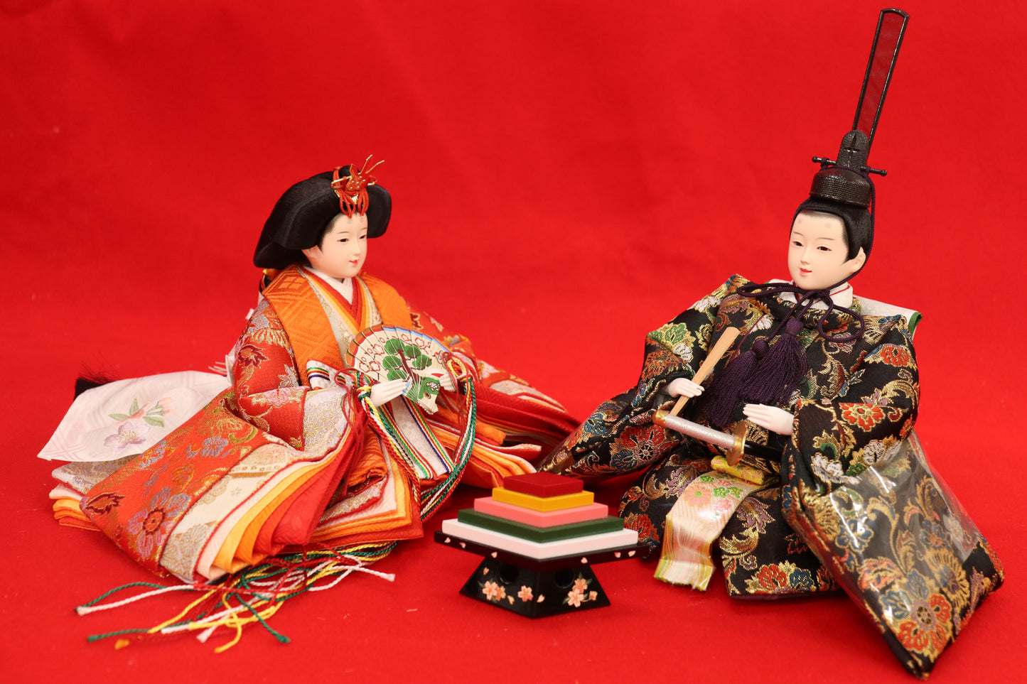収納五人飾り雛人形セット(55cmx44cmx52cm)