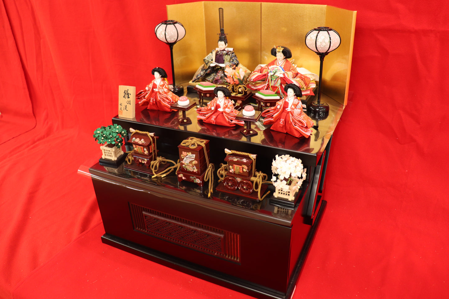 収納五人飾り雛人形セット(53cmx54cmx56cm)