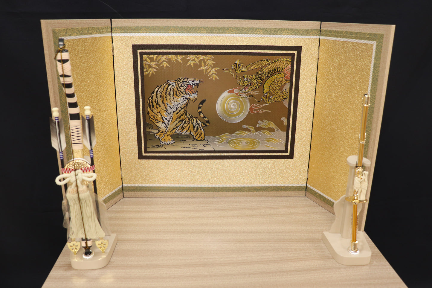 着用兜飾りセット(65cmx50cmx89cm)
