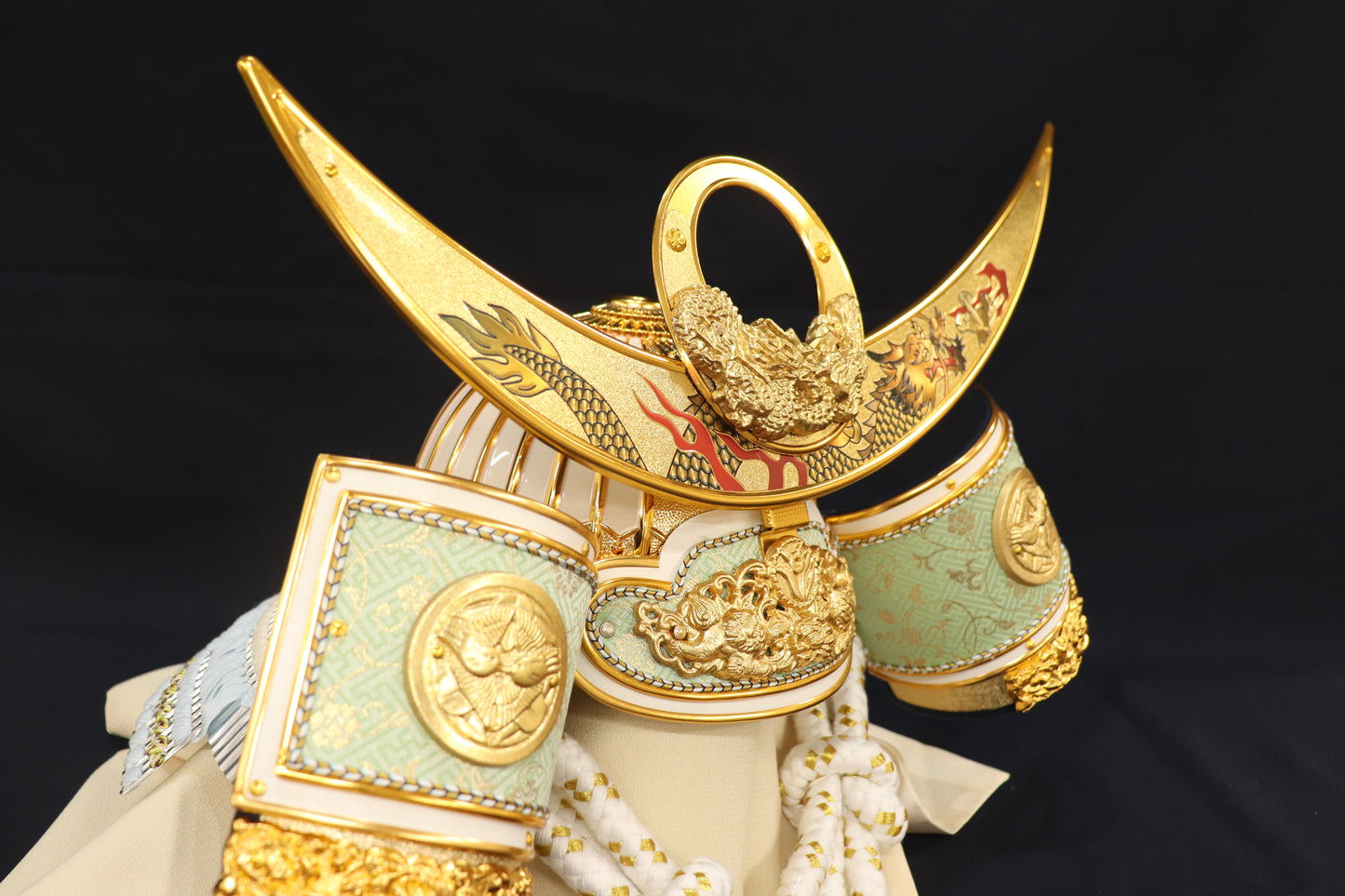 着用兜飾りセット(65cmx50cmx89cm)