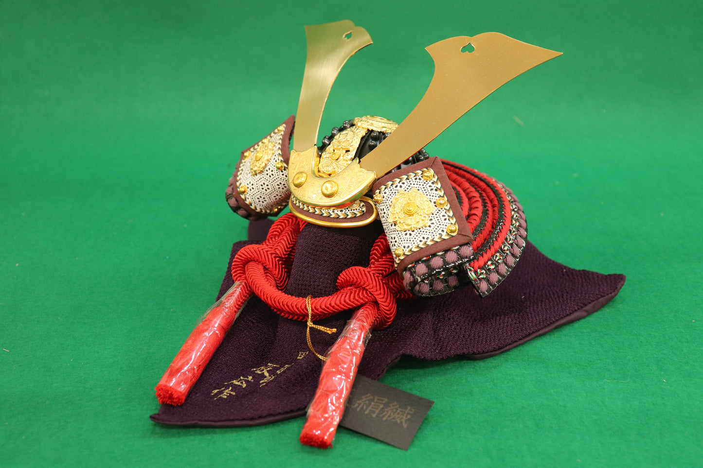 兜平飾り五月人形セット (55cmx30cmx44cm)【送料無料】