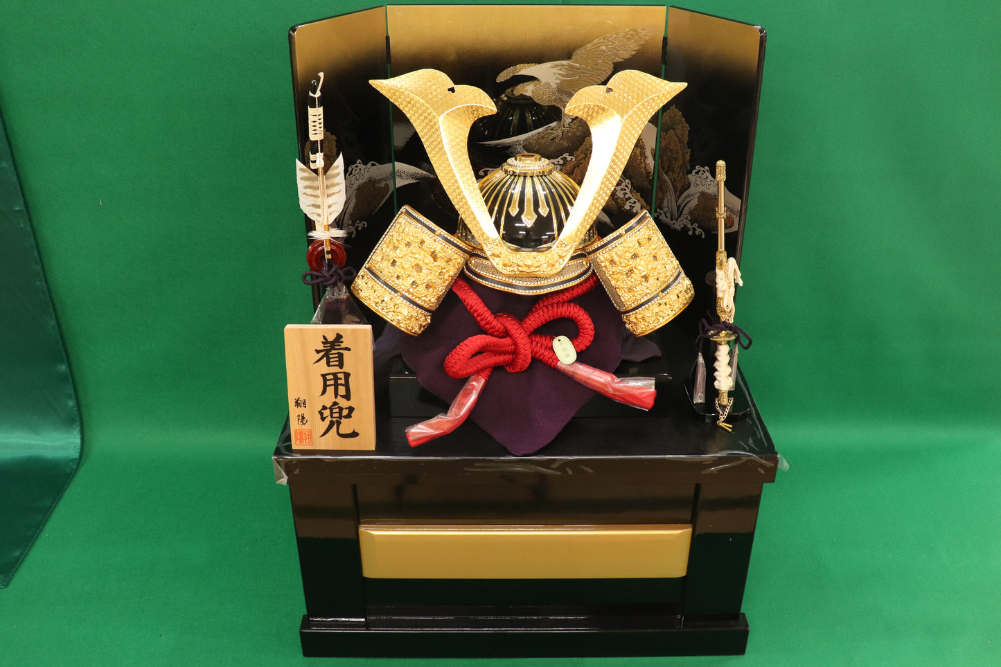 着用兜平飾り五月人形セット (60cmx45cmx78cm)【送料無料】