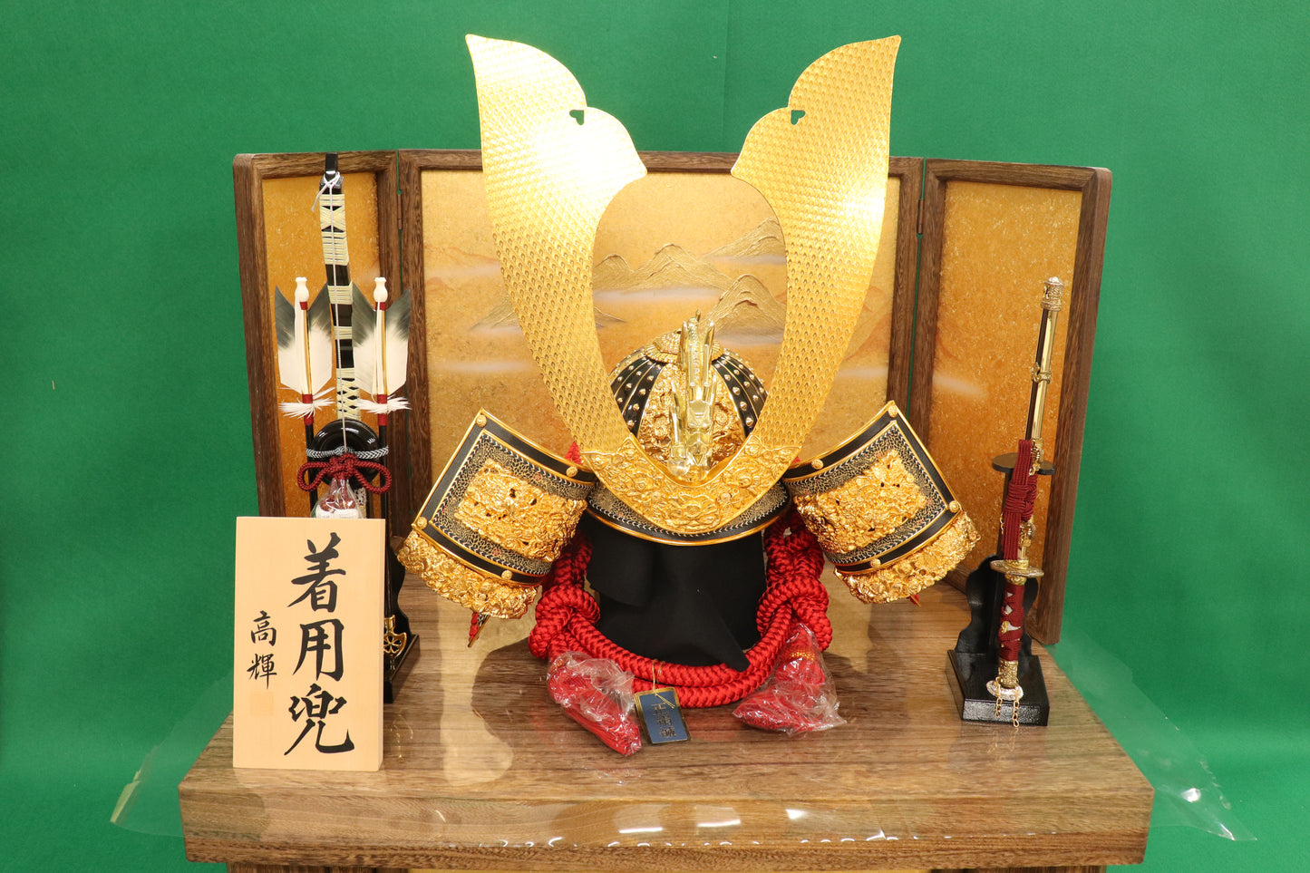 着用兜平飾り五月人形セット (65cmx50cmx83cm)【送料無料】