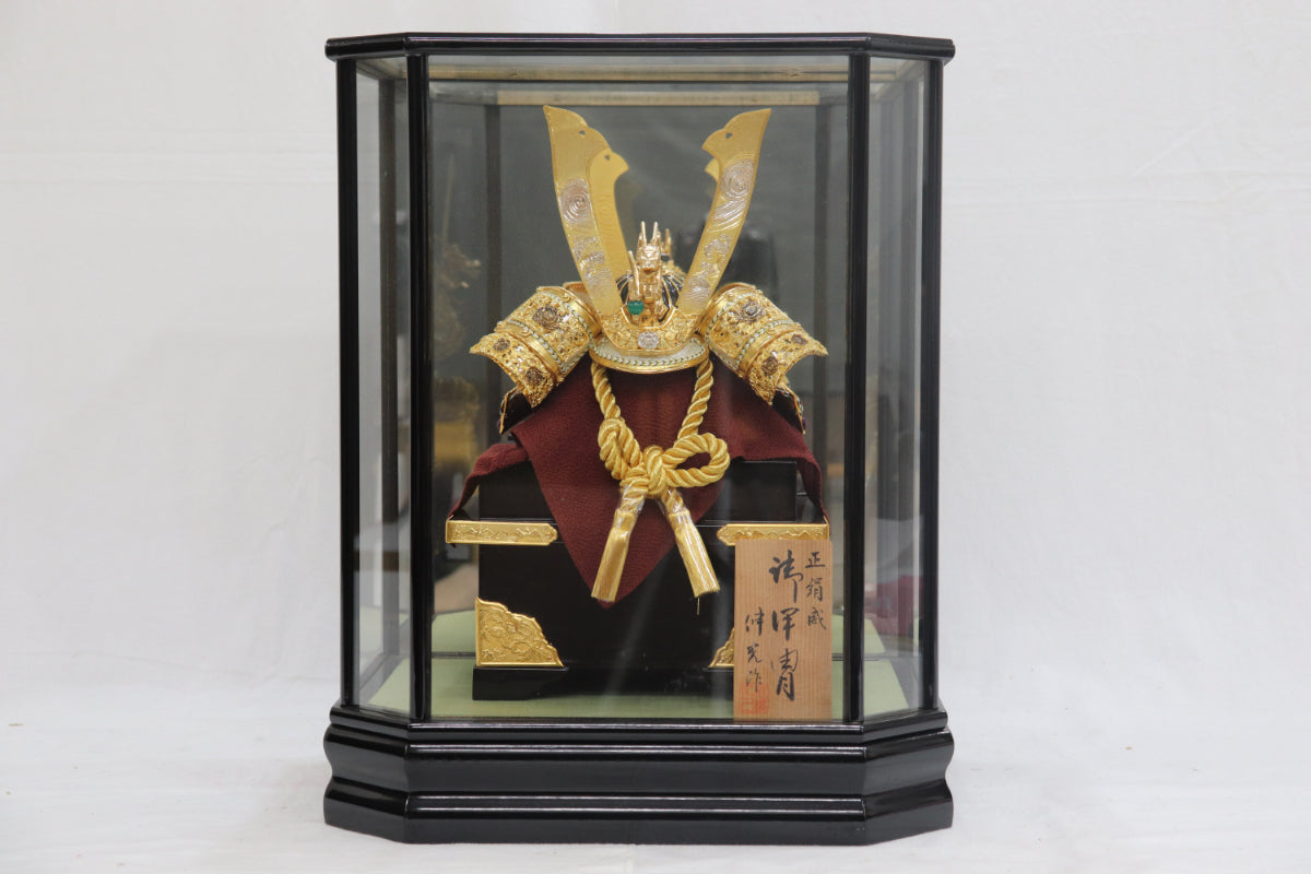 兜平飾り五月人形ケースセット (40cmx28cmx48cm)【送料無料】