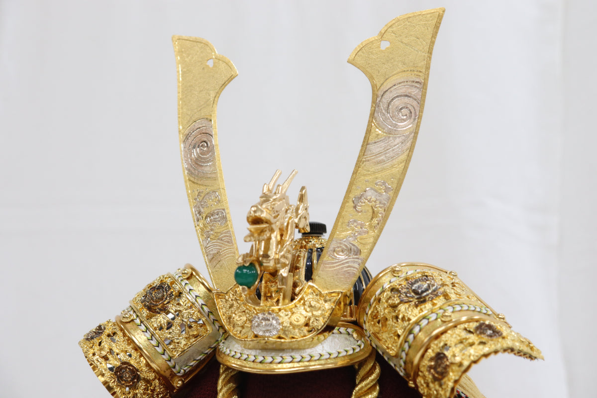 兜平飾り五月人形ケースセット (40cmx28cmx48cm)【送料無料】