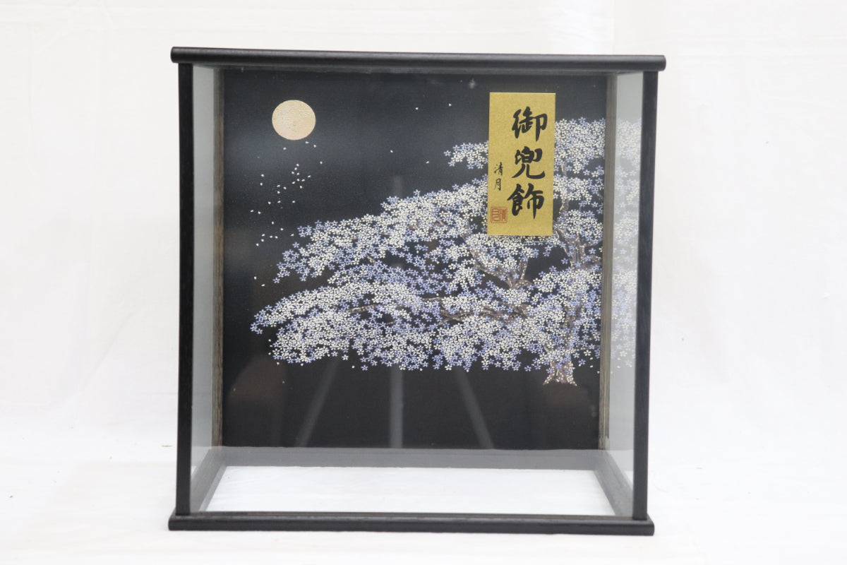 上杉謙信 兜平飾り五月人形ケースセット (38cmx30cmx42cm)【送料無料】