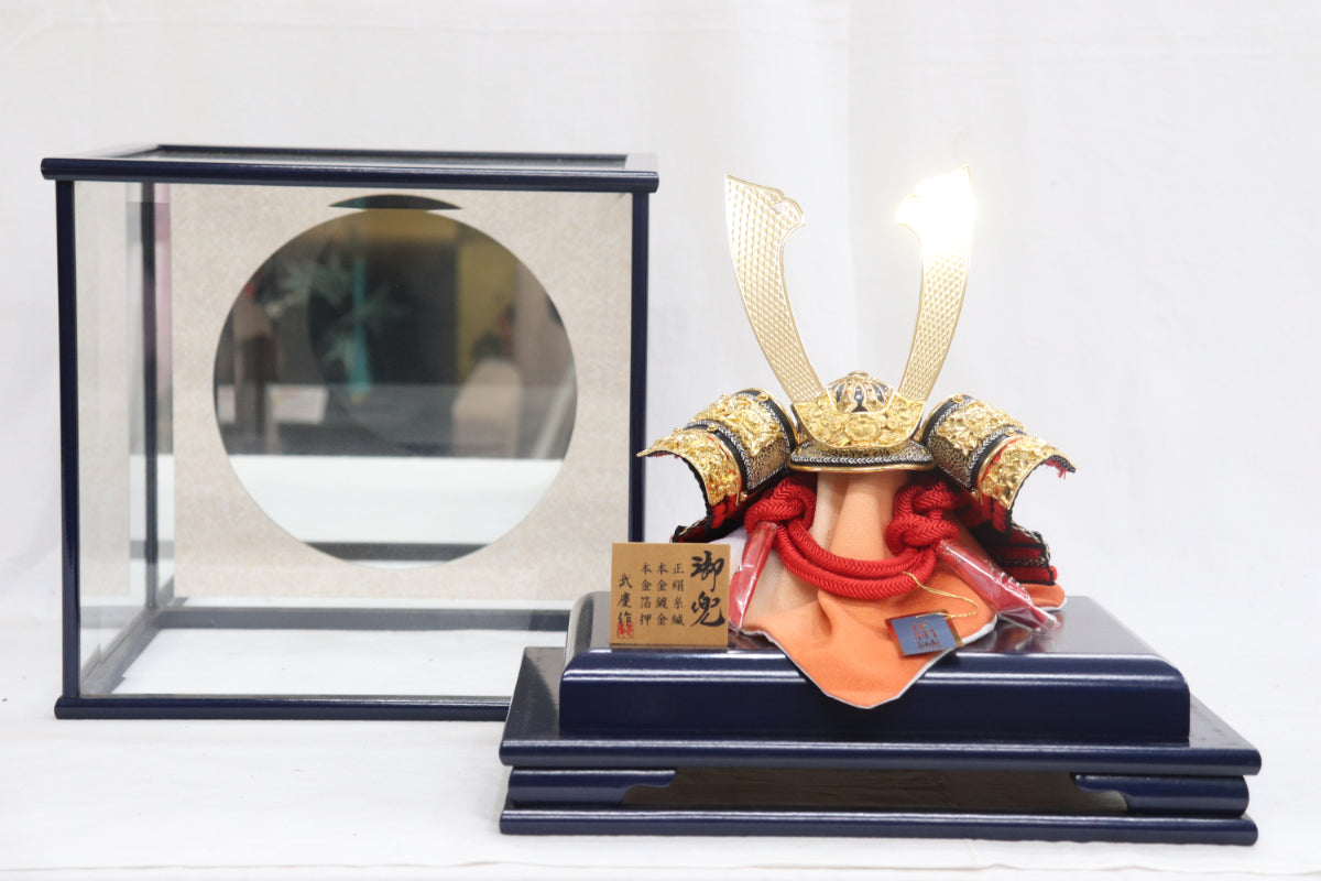 兜平飾り五月人形ケースセット (36cmx30cmx37cm)【送料無料】