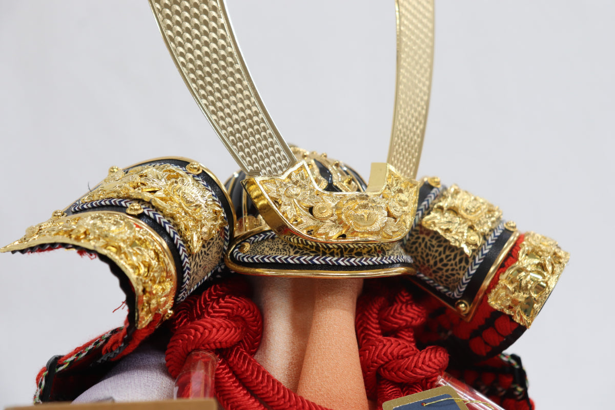 兜平飾り五月人形ケースセット (36cmx30cmx37cm)【送料無料】