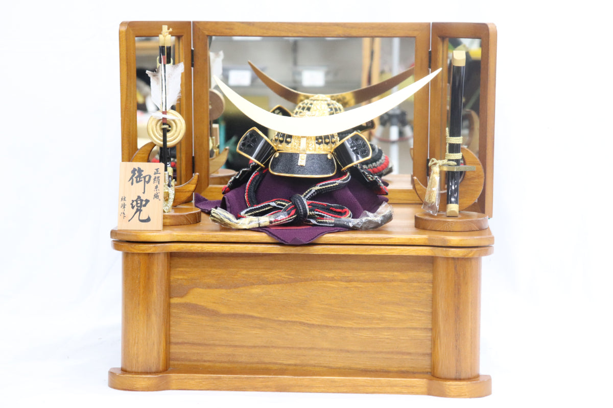 伊達政宗 兜飾り収納五月人形セット (48cmx35cmx46cm)【送料無料 