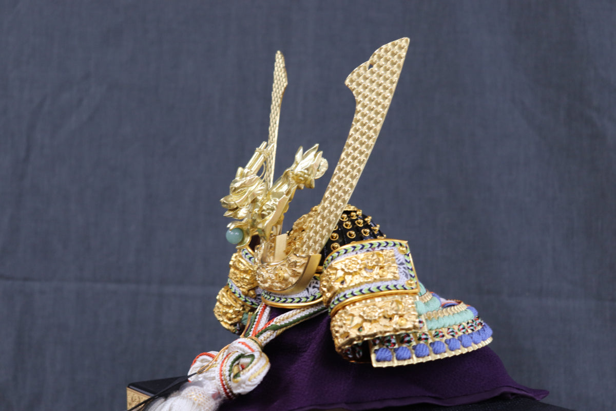 兜平飾り五月人形セット (65cmx40cmx57cm)【送料無料】