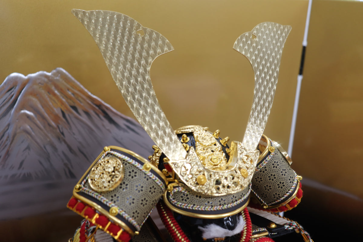 鎧平飾り五月人形セット (70cmx45cmx66cm)【送料無料】