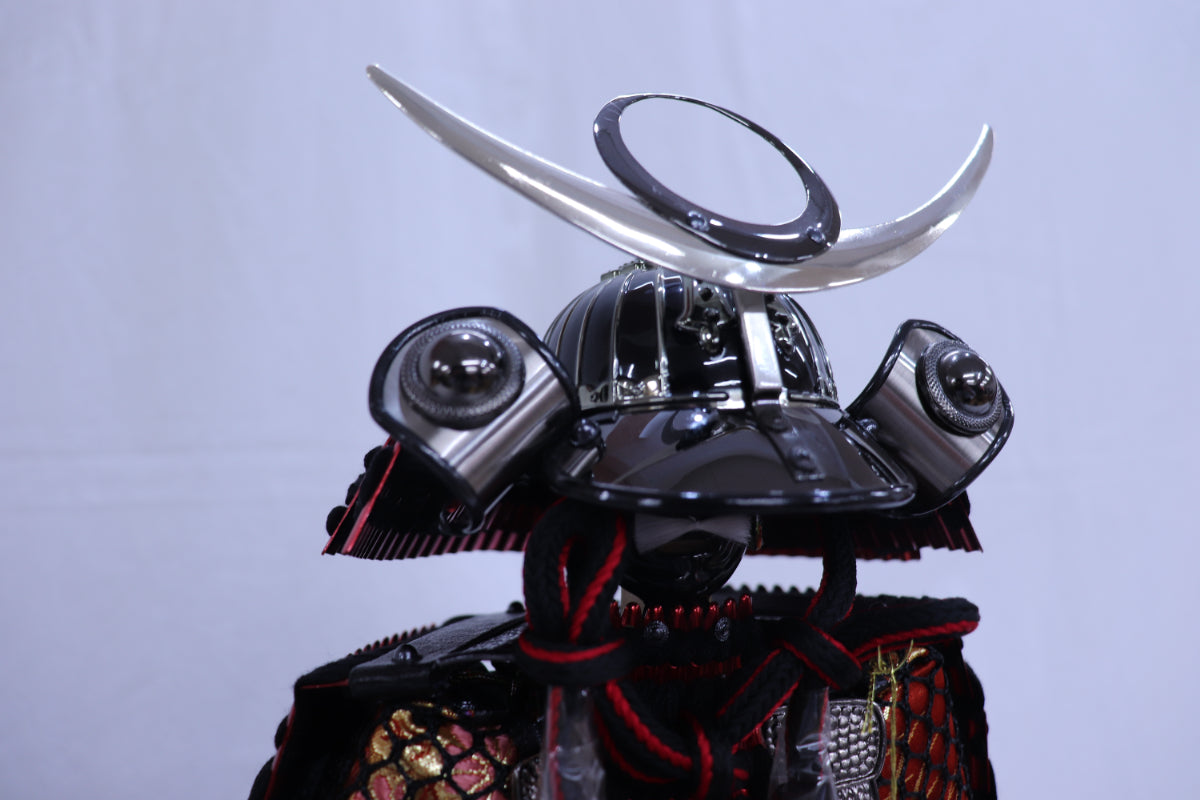 上杉謙信 鎧平飾りセット (55cmx45cmx61cm)【送料無料】