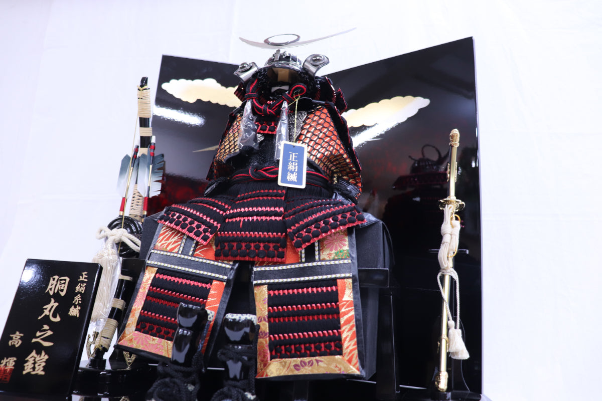 上杉謙信 鎧平飾りセット (55cmx45cmx61cm)【送料無料】