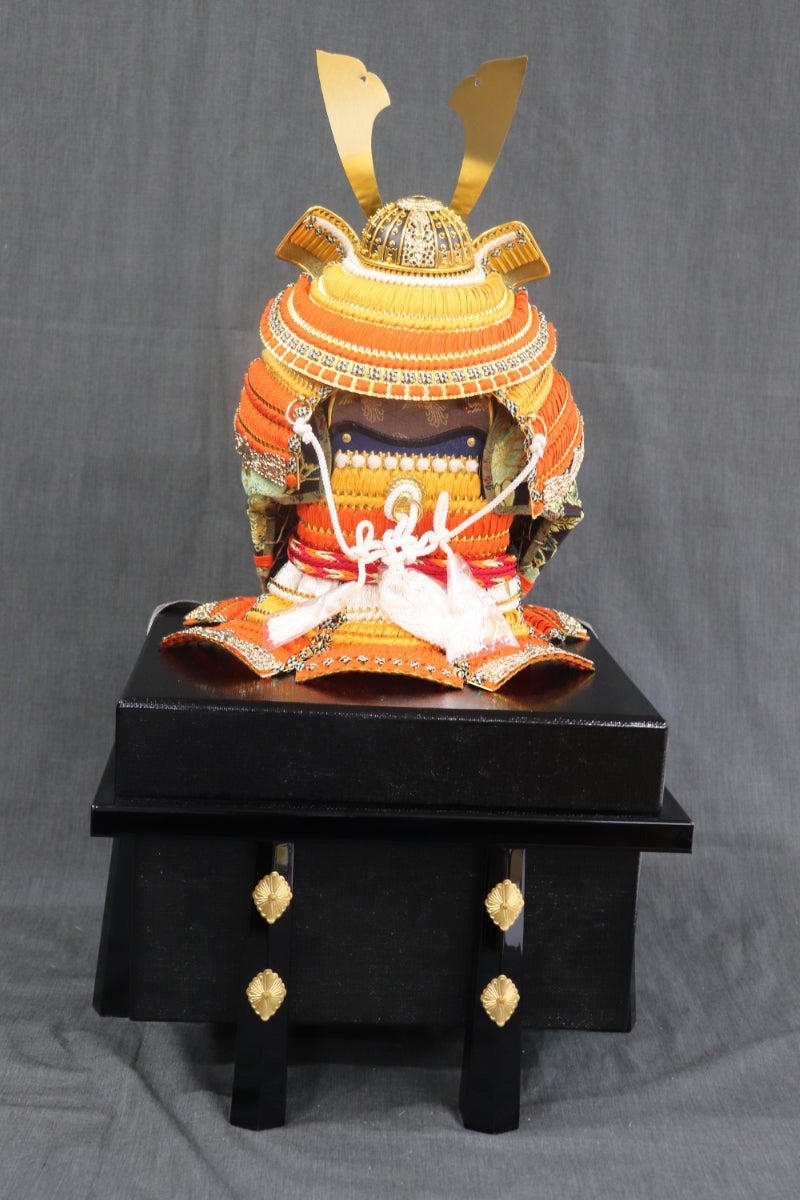 鎧平飾り五月人形セット (70cmx50cmx77cm)【送料無料】