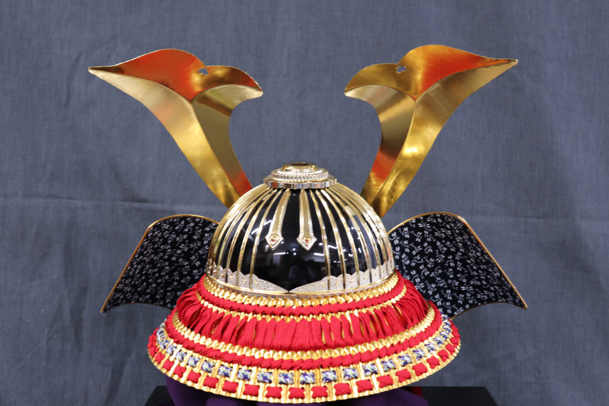 着用兜平飾り五月人形セット (60cmx45cmx78cm)【送料無料】