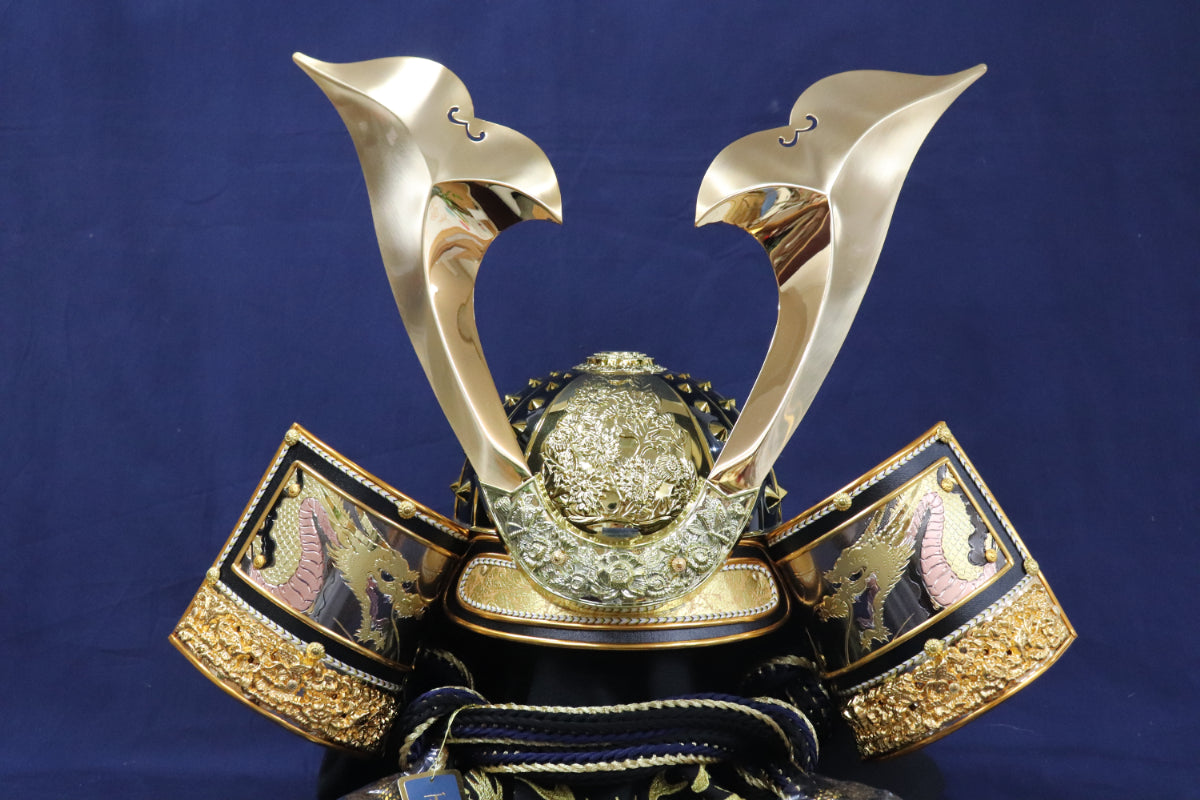 兜平飾り着用五月人形セット (65cmx50cmx88cm)【送料無料】