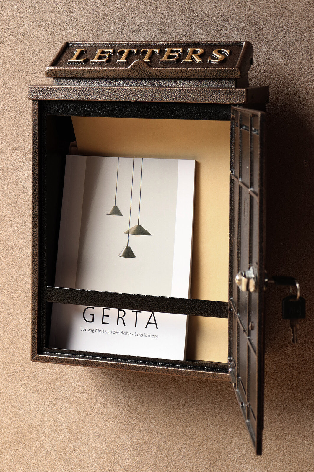 鋳物壁掛けポスト　Clover-クローバー-