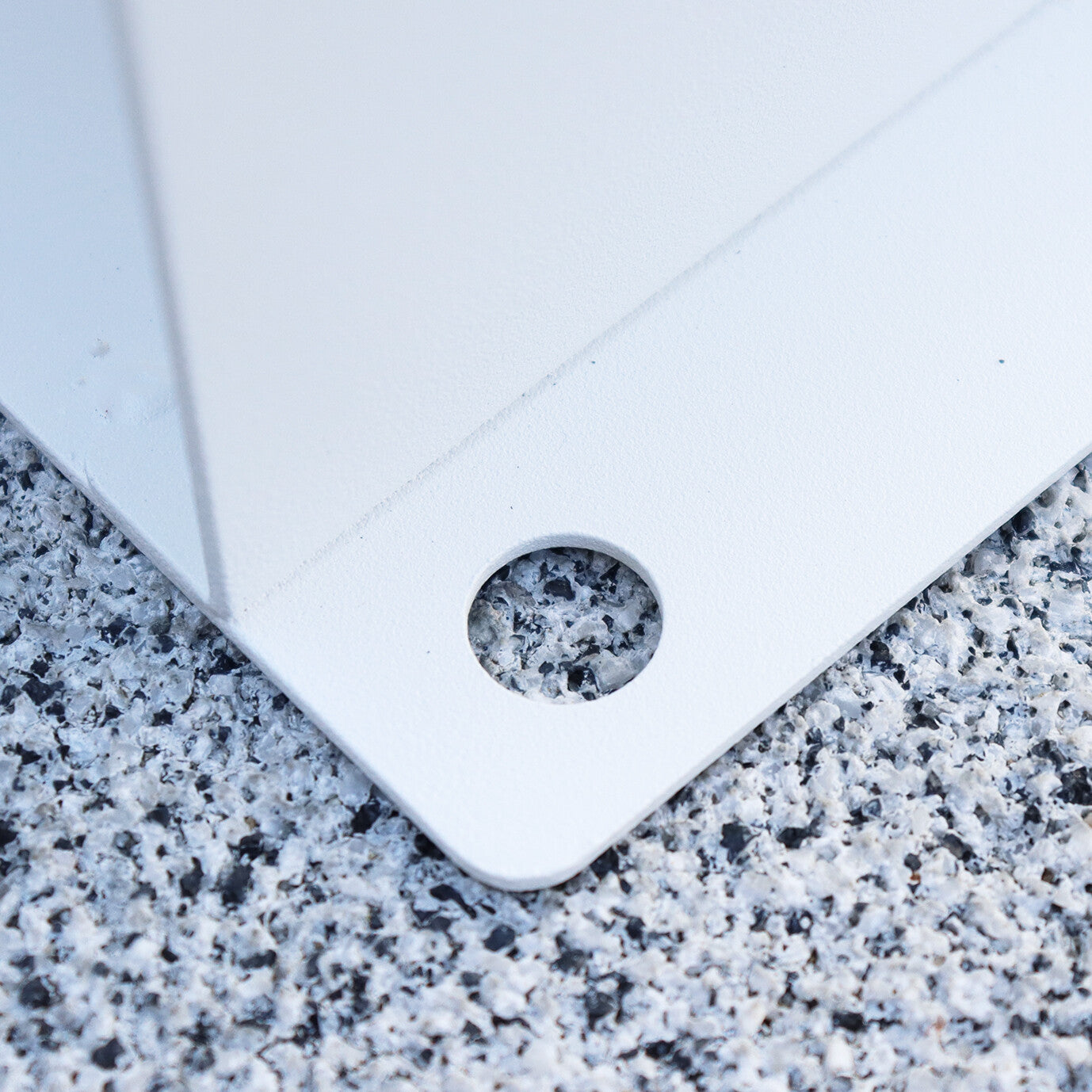 スタンドポスト　Olga-オルガ-