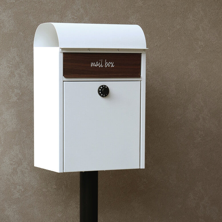 スタンドポスト　Gilda-ジルダ-　