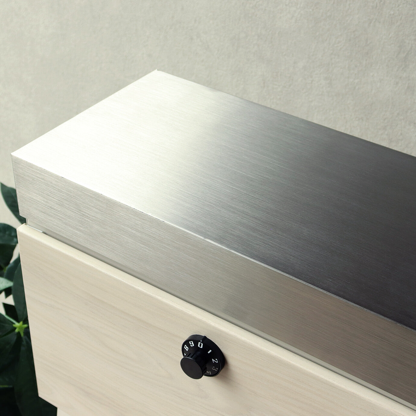 スタンドポスト　Lexi-レクシー-　