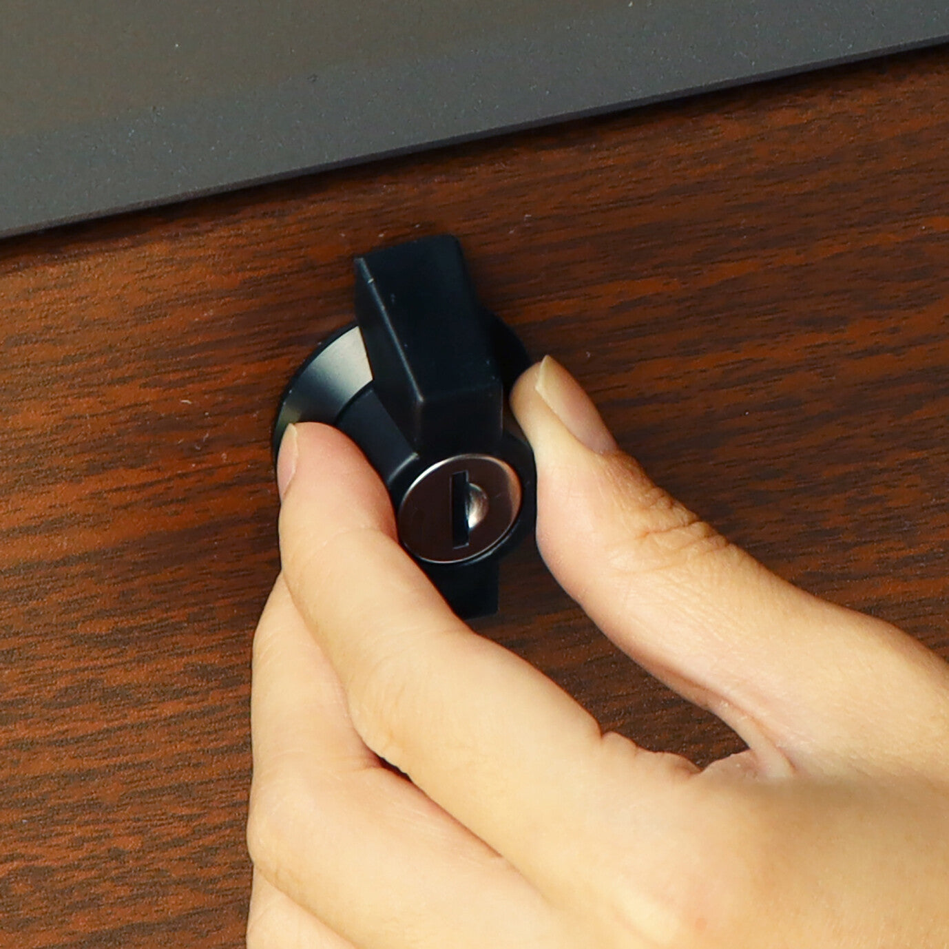 スタンドポスト　Simon-シモン-