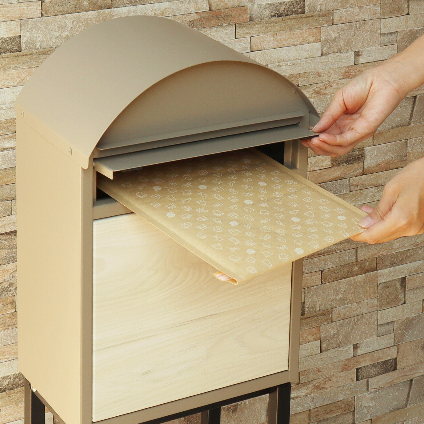 スタンドポスト　Simon-シモン-