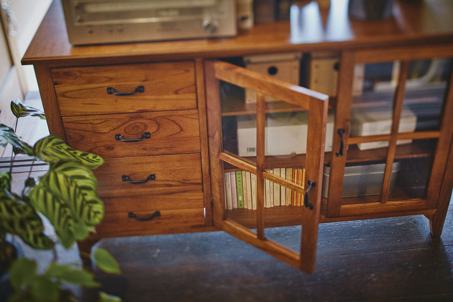 キャビネット 食器棚 カップボード チェスト 4段 木製チェスト 木製 キッチン収納