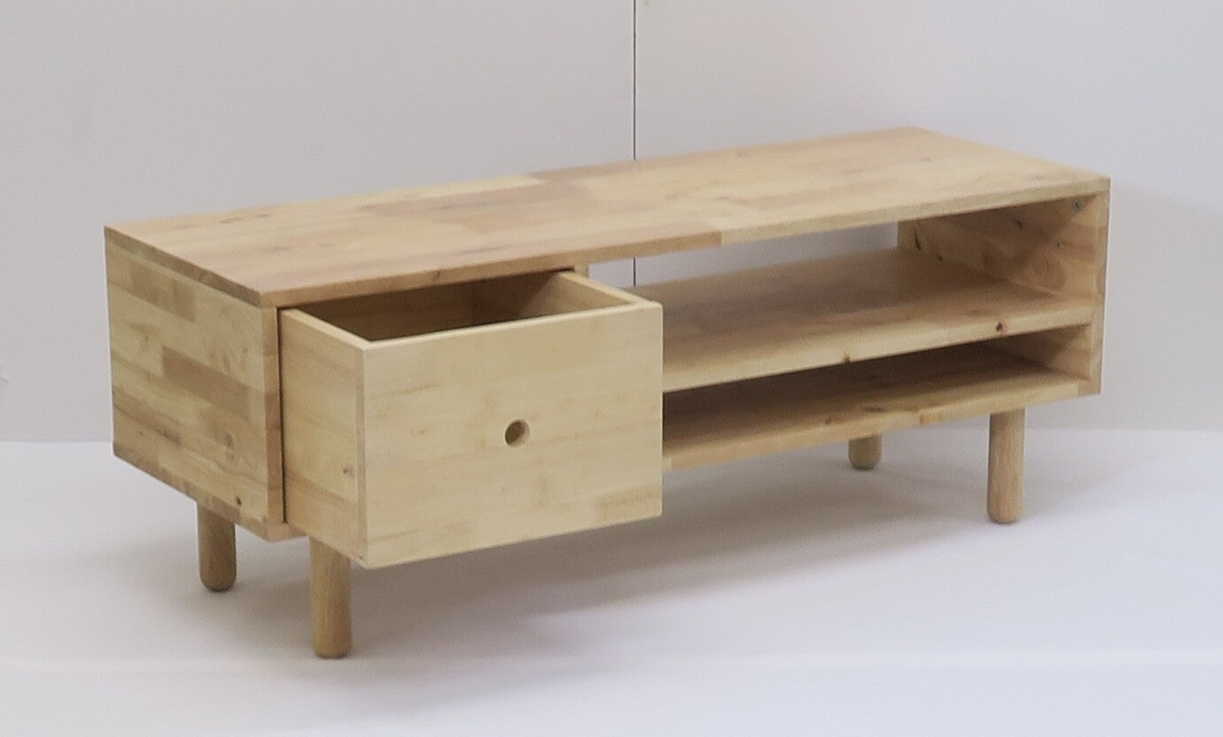 天然木をふんだんに使ったナチュラルシリーズ ＜組立家具/NATURAL SIGNATURE　TVボード＞