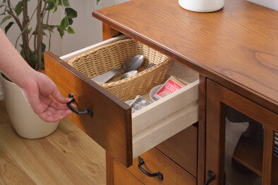 キャビネット 天然木 アンティーク スリム 省スペース 収納 扉付き 棚付き ガラス扉