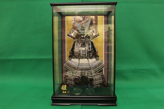 兜平飾り五月人形ケースセット (35cm×28cm×55cm)