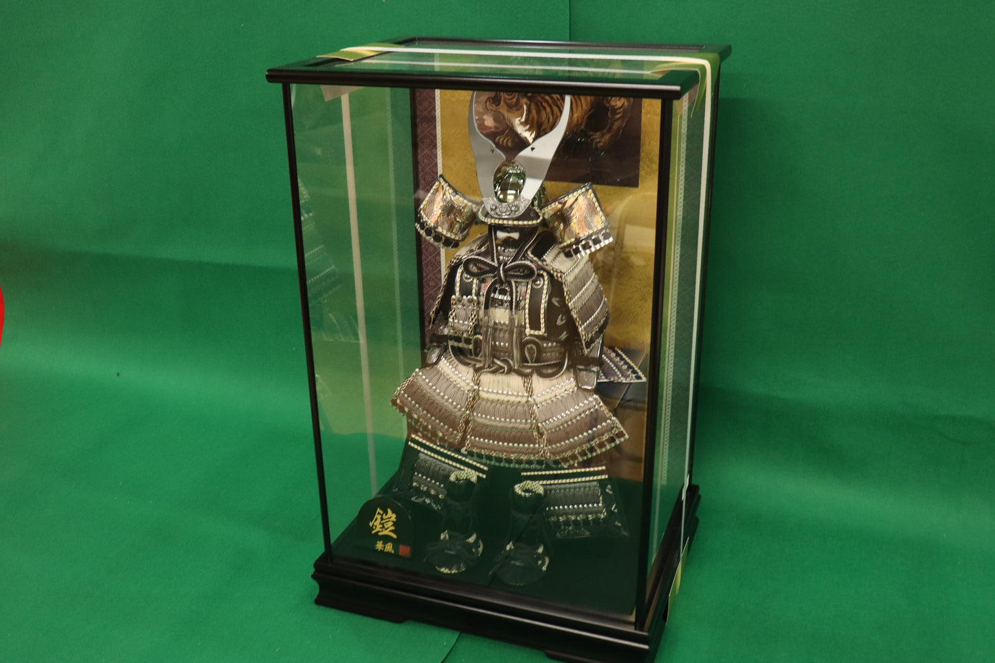 兜平飾り五月人形ケースセット (35cm×28cm×55cm)