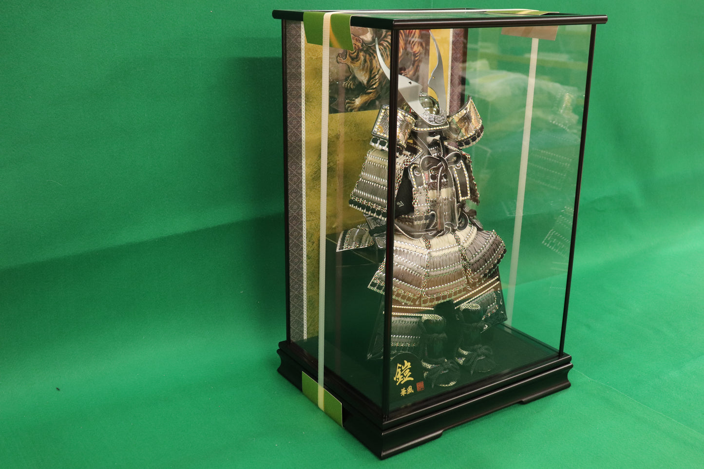 兜平飾り五月人形ケースセット (35cm×28cm×55cm)