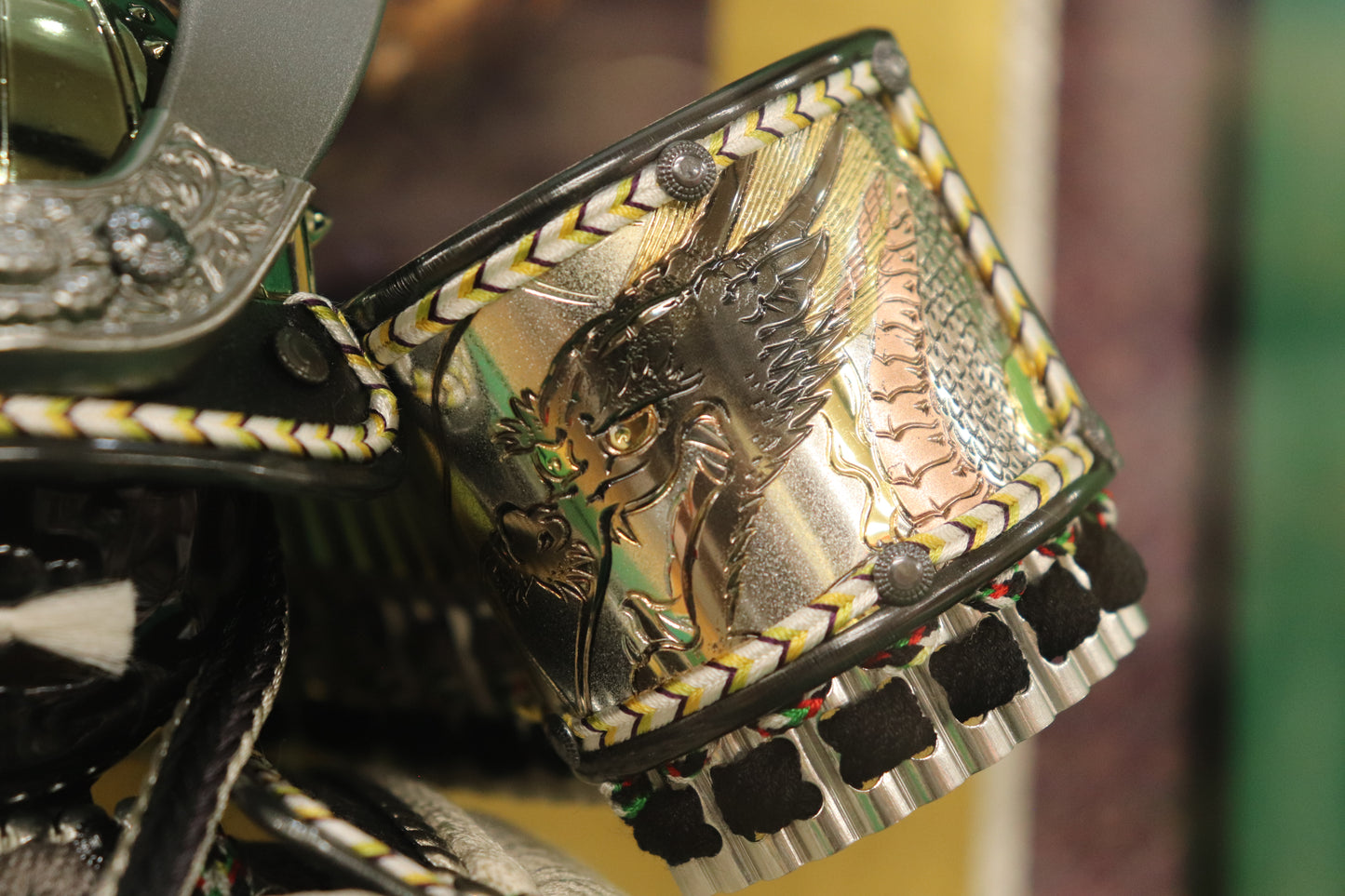 兜平飾り五月人形ケースセット (35cm×28cm×55cm)