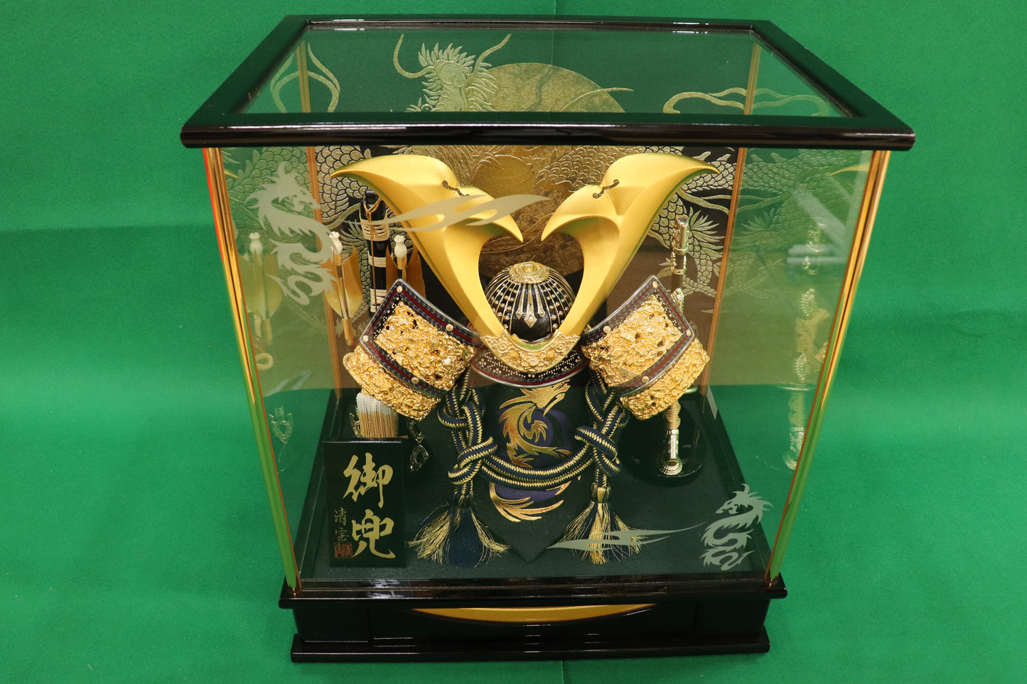 兜平飾り五月人形ケースセット (39cm×27cm×45cm)