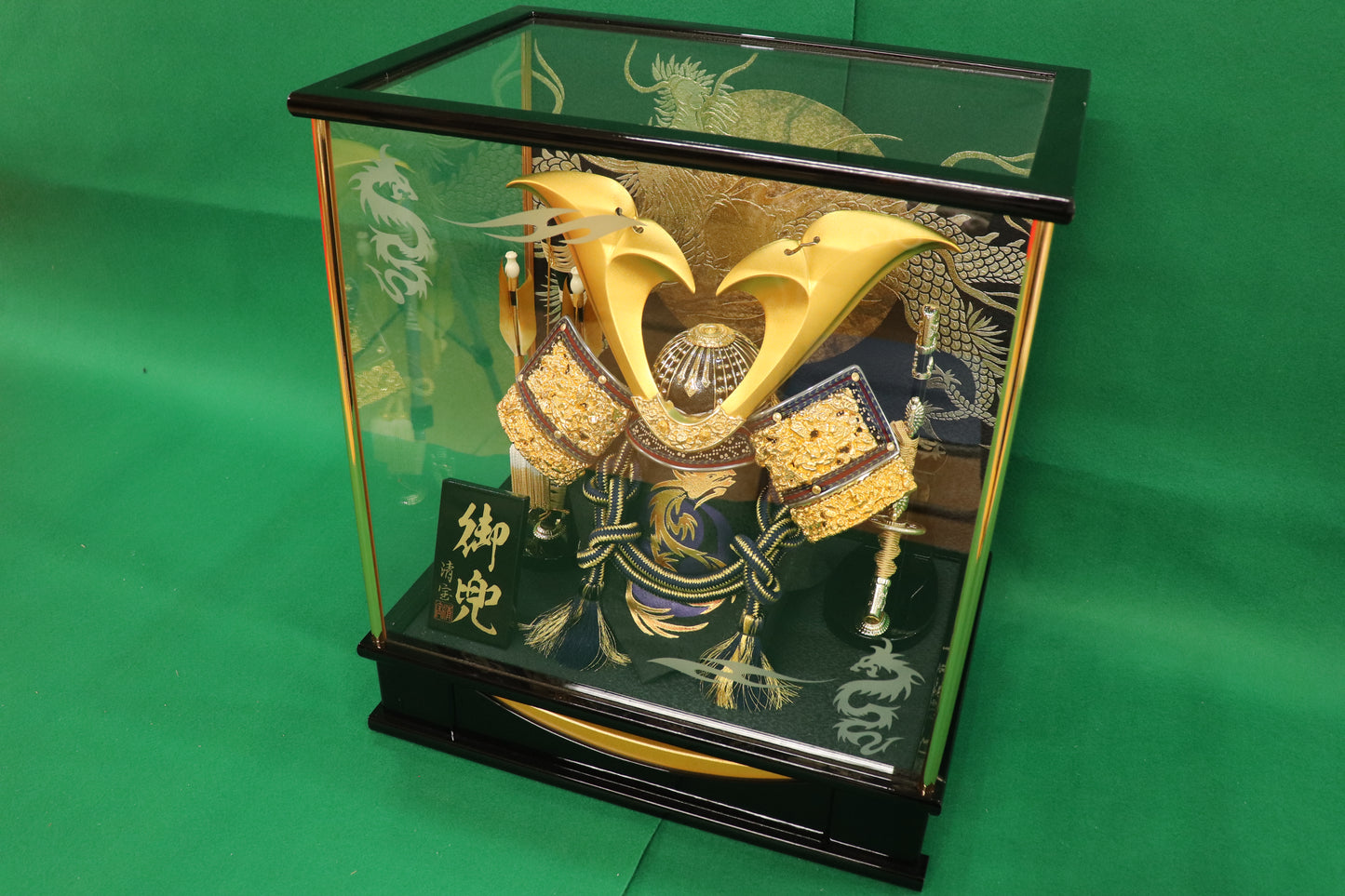 兜平飾り五月人形ケースセット (39cm×27cm×45cm)