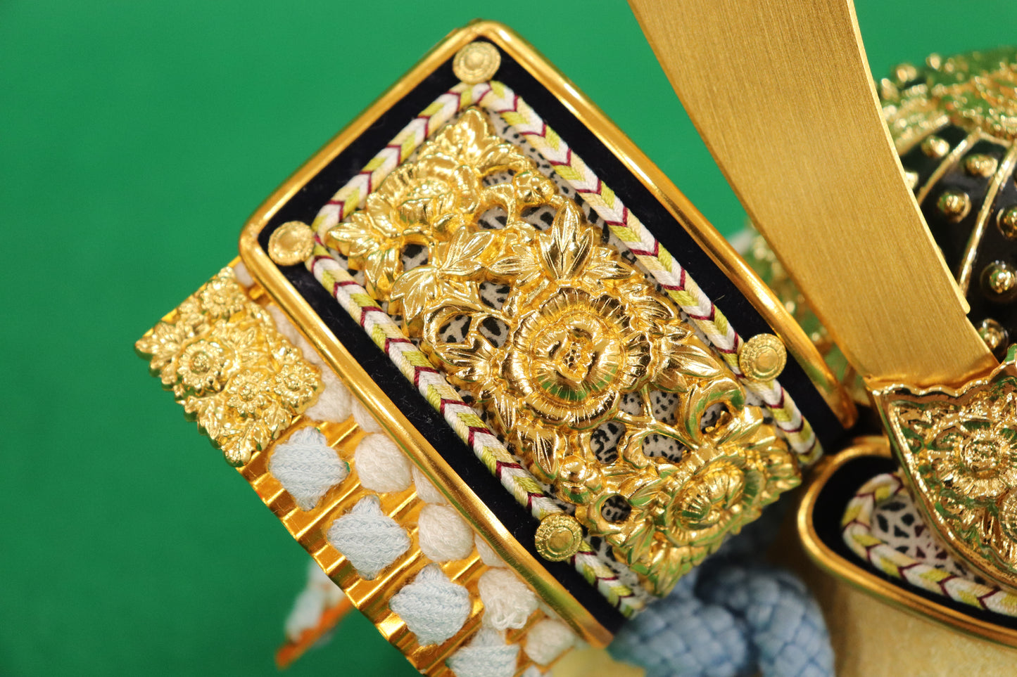 兜平飾り五月人形セット (34cm×26cm×27cm)【送料無料】