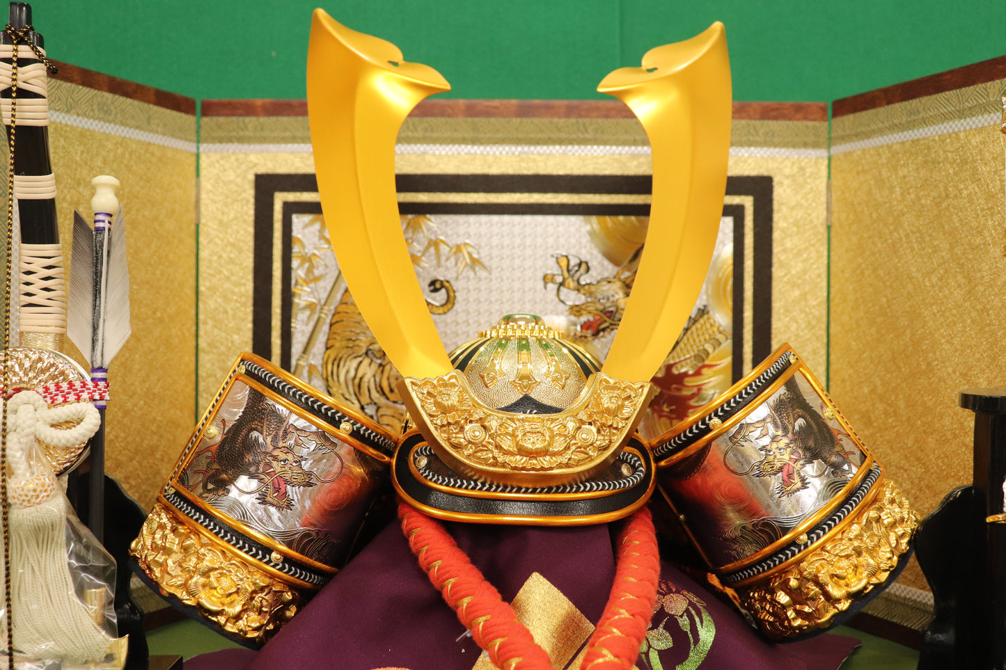 兜平飾り収納五月人形セット (47cm×34cm×55cm)【送料無料】