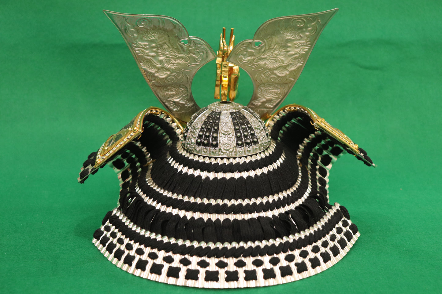 兜平飾り収納五月人形セット (42cm×33cm×59cm)【送料無料】