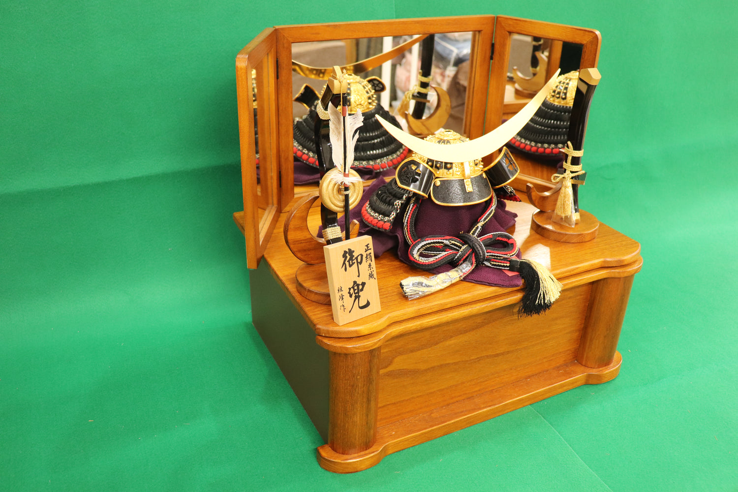 伊達政宗 兜飾り収納五月人形セット (48cm×35cm×46cm)【送料無料