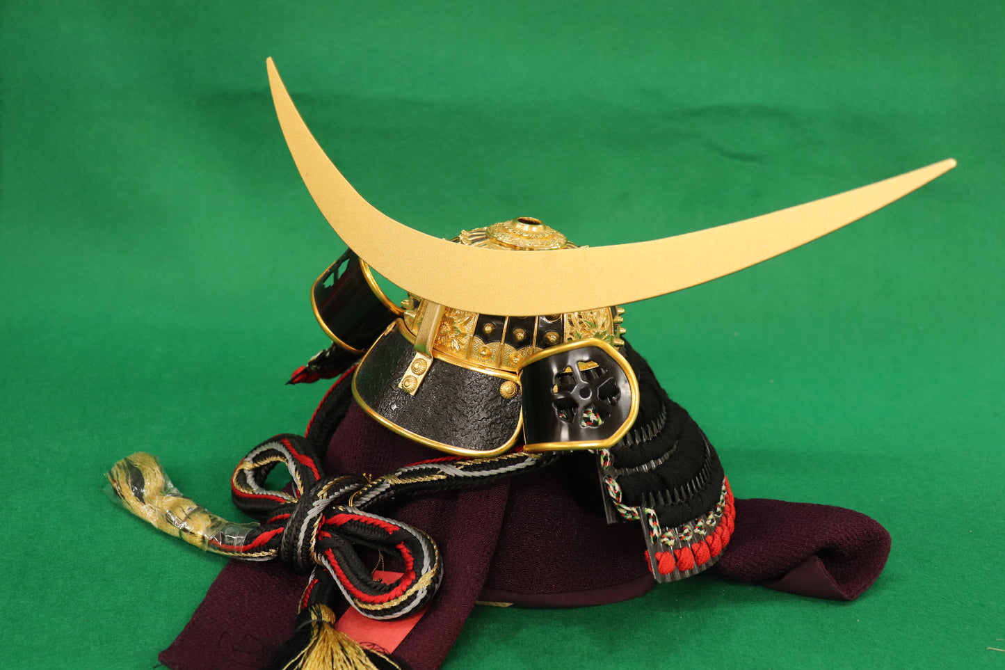 伊達政宗　兜飾り収納五月人形セット (48cm×35cm×46cm)【送料無料】