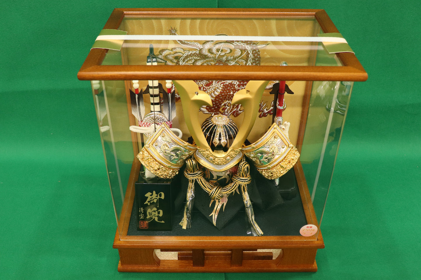 兜平飾り五月人形ケースセット (36cm×24cm×41cm)
