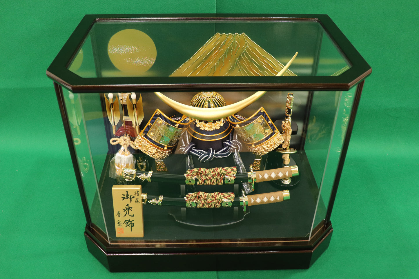 伊達政宗　兜平飾り五月人形ケースセット (48cm×30cm×40cm)