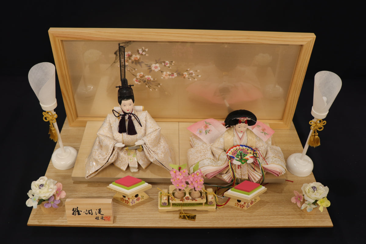 親王飾り雛人形(55cmx32cmx28cm)　